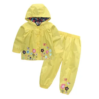 2019. gadā jauno bērnu pretvēja un mitruma necaurlaidīgs lietusmētelis uzvalks slēpošanas-valkā, skaistu ziedu meitenes