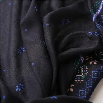 2020 Sieviešu Modes Acteku Etniskā Zvani Pušķis Viskoze Lakatu, Šalli Drukāt Voile Wrap Galvu Bufandas Musulmaņu Hijab Sjaal 120*120 cm