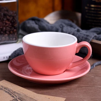 220ml augstas kvalitātes keramiskās kafijas tases Kafijas tasi iestatīt Vienkāršas Eiropas stila Krūze Kapučīno ziedu tasītes Latte