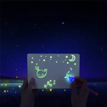 A5 LED Gaismas Zīmēšanas Valdes Grafiti Doodle Zīmēšanas Tablete Burvju Zīmēt Ar Gaismu, prieku Un Attīstīt Rotaļlietas Bērniem Ziemassvētku Dāvanu 2020