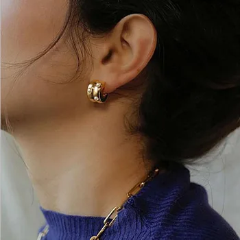 Dabas pērle mazo dubultā C stīpas auskari, nerūsējoša tērauda sievietēm zelta krāsu slāņu biezs mazs hops modes 2020