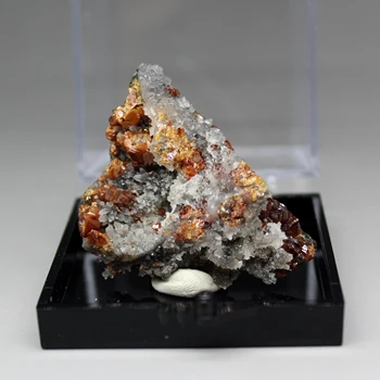 Dabas reti sphalerite minerālu paraugi akmeņiem un kristāliem kvarca kristāli, dziedniecība kristālu kastes izmērs 5.2 cm