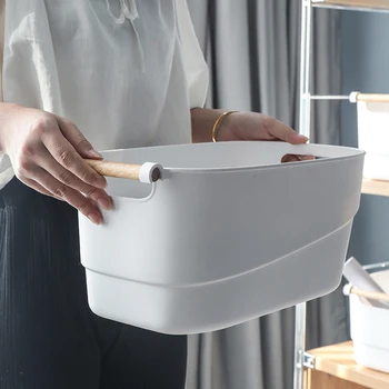 Daudzfunkcionāls balts uzglabāšanas kaste ar koka rokturi Sabiezējumu liela izmēra plastmasas virtuves, vannas istabas Uzglabāšanas kaste bez vāka