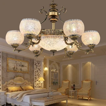 Eiropas stila dzīvojamā istaba Bronzas lustra, svečturi, lampas modernās ēdamistabas lampas guļamistabas lampa dubultā lustra