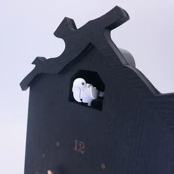 Eiropas stila mūsdienu personības mājas melnā koka māja dzeguze dzeguze pulksteni pulksteni radošo šūpoles putnu sienas pulkstenis LX110520