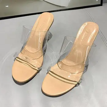 Ir 2021. Dāmas Čības Sieviete Vasaras Slaidu Sieviešu Modes Mūļu Dāma Ārējām Pludmales Flip Flop Pvc Sapatos Femininos