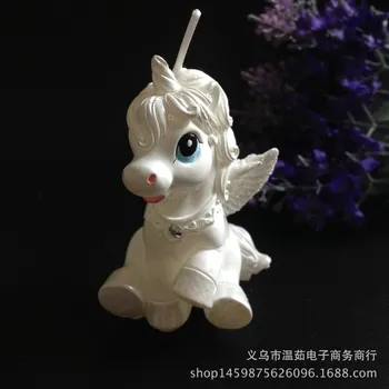 Izsmalcinātu Jauno Rozā Pegasus Dzimšanas Dienas Svece Unicorn Svece Kūka Cept Dekoratīvi Krāsotas Process Vasks