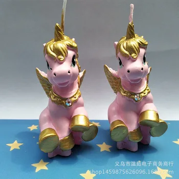 Izsmalcinātu Jauno Rozā Pegasus Dzimšanas Dienas Svece Unicorn Svece Kūka Cept Dekoratīvi Krāsotas Process Vasks