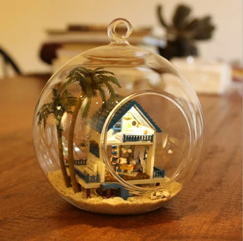 Leļļu Nams Modeli, Komplekti Jauns DIY Stikla Bumbu ar LED Gaismas, Koka Miniatūra Montāža Rotaļu Namiņš Radošās Ziemassvētku dāvanu