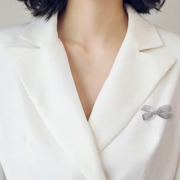 Luksusa Rhinestone Loku Piespraudes Sieviešu Vintage Baltās Zircon Broša Pin Elegants Lielu Broche Modes Rotaslietas Augstas Kvalitātes Dāvanu