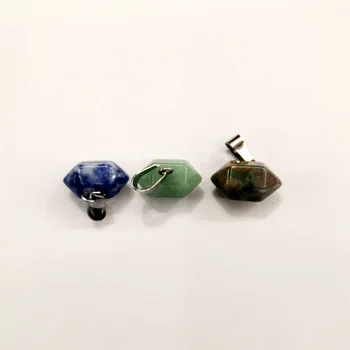 Modes 24pcs dabīgā akmens mazo kristāla pīlārs Piekariņi & kaklarotas, lai padarītu Rotaslietas sajauc charm Point piederumu vairumtirdzniecība