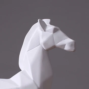 Mūsdienu Anotācija Zirgu Statuja Mājas Apdare Statuja&Skulptūru Logu Displejs Dāvanu Zirgu Ģeometriskā Sveķu Zirga Skulptūra
