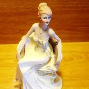 Radošā Sveķu Dāma Modeli, Izstrādājumi Mājas Dekorēšanai Klasiskā Lady Miniatūras Figūriņas Kāzu Ziemassvētku Un Jaunā Gada Dāvanas