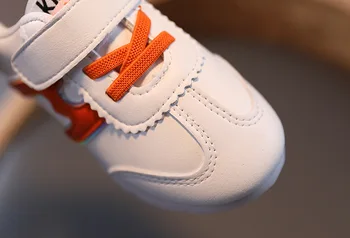 Rudenī 2020 bērniem, jauniem zēniem apavi meitenēm gadījuma mazi, balti apavi bērnu apavi mazuļiem Pirmo reizi staigāt valdes kurpes vienā shoesОбувь