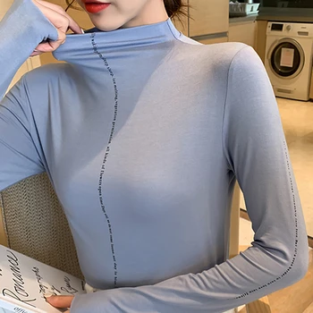 TWOTWINSTYLE Minimālisma Sieviešu T Krekls augstu uzrullētu apkakli Slim Mazāk Ir Vairāk korejas Krekli Sievietēm 