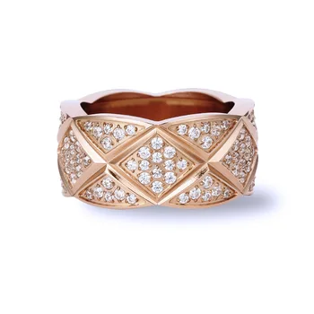 Vairumtirdzniecības luksusa zīmolu gredzenu augstas kvalitātes smalkas rotaslietas ananāsu titāna gredzeni izsmalcinātu rose gold modes aksesuāri dārgakmens
