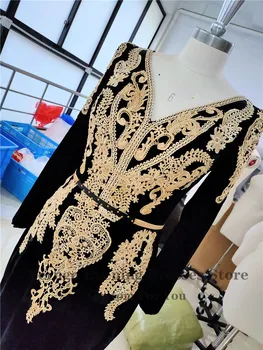 Verngo Luksusa Sirēna Ar Garām Piedurknēm Samta Vakarkleita Ar Zelta Mežģīņu Aplikācijas V Kakla Dubajas Arābu Vintage Balles Kleitas Apģērbs