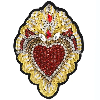 Vintage Royal Indijas Zīda Nozīmītes Vainagu Bišu Sirds Nozīmītes Aplikācijas Ielāpus Bikses Apģērbu Rotā Amatniecības 1PC TH2012