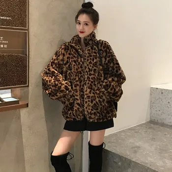 Ziemas Silta Jaka Sievietēm Vintage Leopards Stends Apkakles Rāvējslēdzēju Izplūdušas Outwear Dāma Mīksti Mākslīgās Ūdeļu Kažokādu Plīša Top Coat High Street